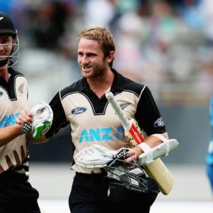 Auckland T20: Record breakers Guptill, Munro lead NZ sweep