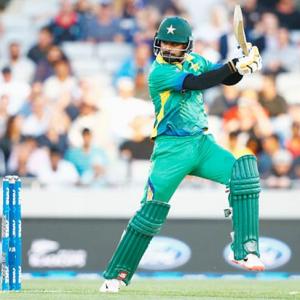 Amir bags wicket on return as Pakistan score T20 win over New Zealand