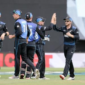 Wellington ODI: Nicholls, Boult help New Zealand thrash Pakistan