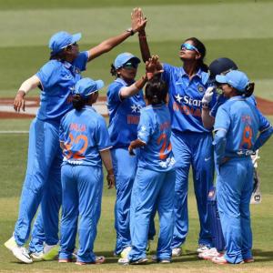 'Dhoni, Kohli pep talk helped women's team excel in Australia'