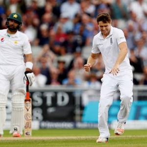 PHOTOS: Ruthless England turn the screw on Pak in 2nd Test