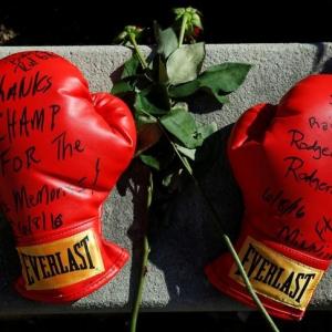 Muhammad Ali's life celebrated by thousands at prayer service