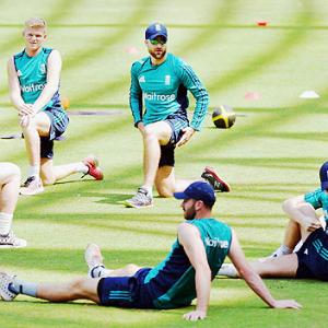 England rest hopes on spin duo Rashid, Ali