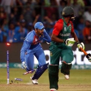 How Captain Cool Dhoni 'finished' off Bangladesh