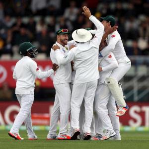 PHOTOS: South Africa in control after Australia crash for 85