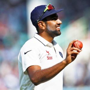 Five-star Ashwin puts India in control on Day 3