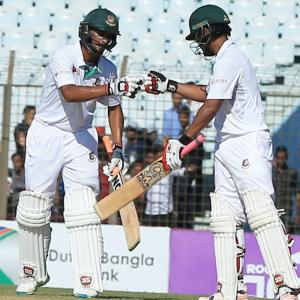 Tamim leads Bangladesh recovery after Moeen strikes for England