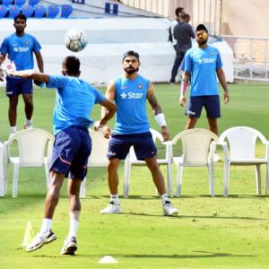 With momentum on their side, India look to tame Bangla 'Tigers'