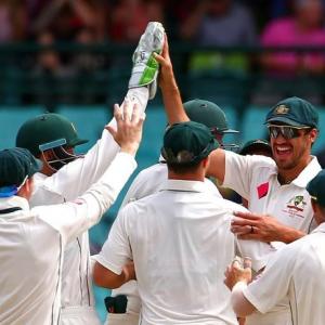PHOTOS: Younis shines but Australia in charge in Sydney