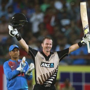 Munro's ton powers New Zealand to series-levelling win
