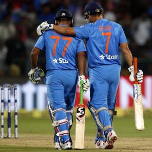 How Dhoni is grooming future India keeper Pant