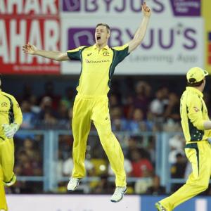 Behrendorff destroys India as Australia level series