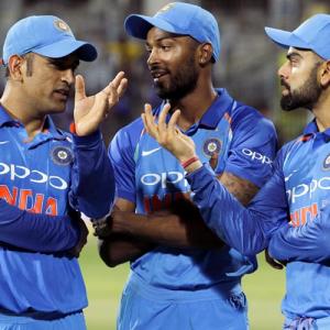 'To have a guy like Dhoni in the team is very helpful'