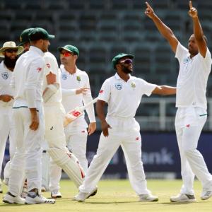 Philander bowls South Africa to record win against Australia