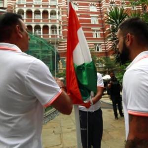 WATCH: Kohli & Co. celebrate Indian Independence Day in London