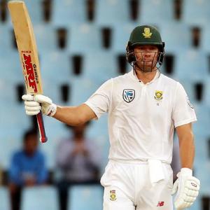2nd Test: South Africa take lead before bad light stops play on Day 3