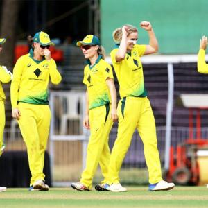 Healy stars as Aus women beat India women to sweep series 3-0