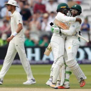 1st Test: Pakistan crush sorry England at Lord's