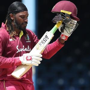 Gayle walks off in style after sizzling knock