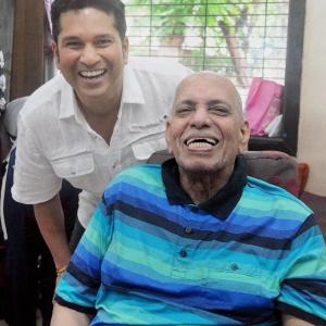 Sachin pays tribute to coach Achrekar on 'Guru Purnima'