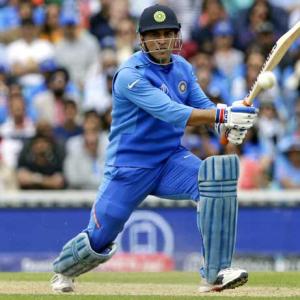 Selectors face questions over life after Dhoni
