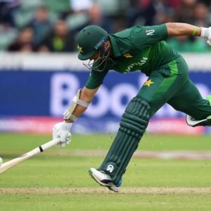 I won't be the only one going back home: Sarfaraz warns