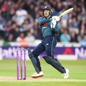 Roy's ton steers England to series win over Pakistan