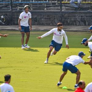 PIX: Kohli & Co take pink ball throwdowns in nets