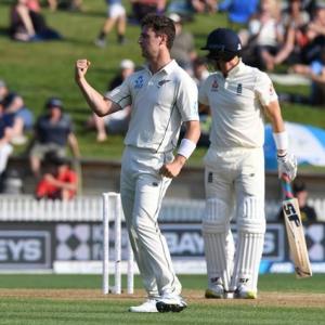 Kiwis in control of England Test with early wickets