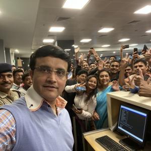 Ganguly's airport selfie takes internet by storm