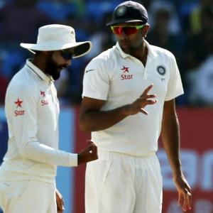 Should India play 3 spinners in first Test?