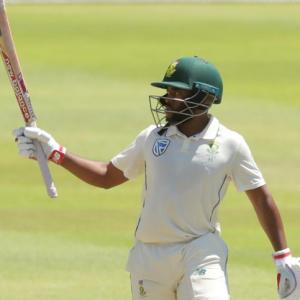 Four players called up to bolster beleaguered SA