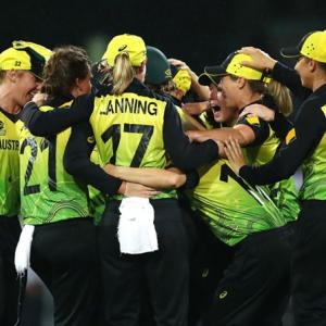 Australia beat SA for T20 WC showdown vs India