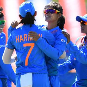 Hosts Australia meet India in dream World Cup final