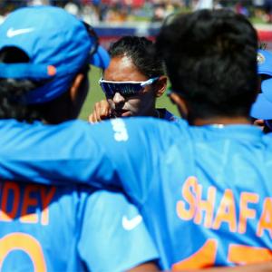 Never lose hope: Tendulkar tells India women's team
