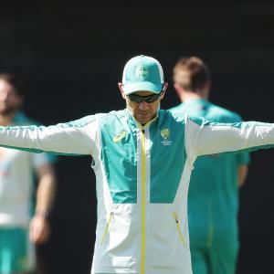 'Aus ready for any challenge that India might throw'