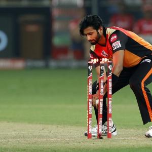 Turning Point: Mayank run-out opens floodgates
