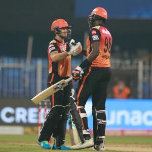 PICS: SunRisers eclipse Royal Challengers to stay alive