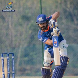 Consistent Mumbai Indians eye IPL hat-trick