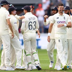 PHOTOS: England vs India, third Test, Day 1