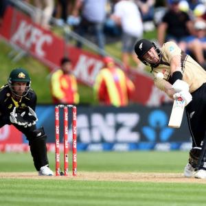 2nd T20I: Guptill fires Kiwis to close win over Aus