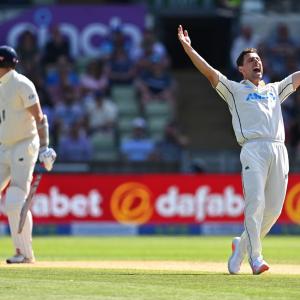 PHOTOS, 2nd Test: New Zealand in driving seat