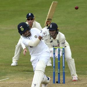 Shafali's 'fearlessness' impresses Sehwag