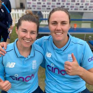 1st ODI: Sciver, Beaumont power England to easy win