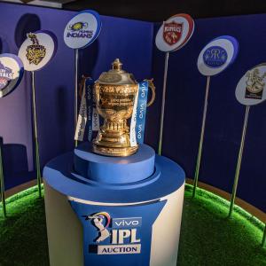 BCCI looking to move IPL games to Mumbai