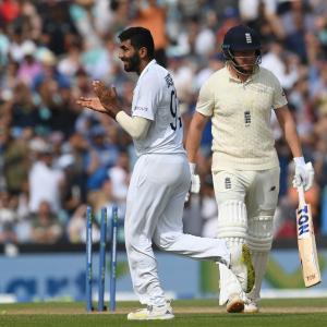 Kohli rates Oval bowling show among Top 3 in his reign