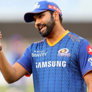 Knee niggle keeps Rohit out of Mumbai Indians-CSK tie