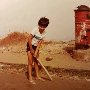 Rohan Gavaskar plays with a straight bat!