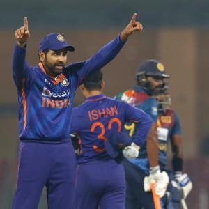 How in-form India scored an easy win over SL