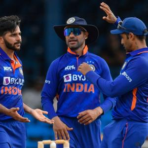 India aim to fix middle-order woes, clinch series
